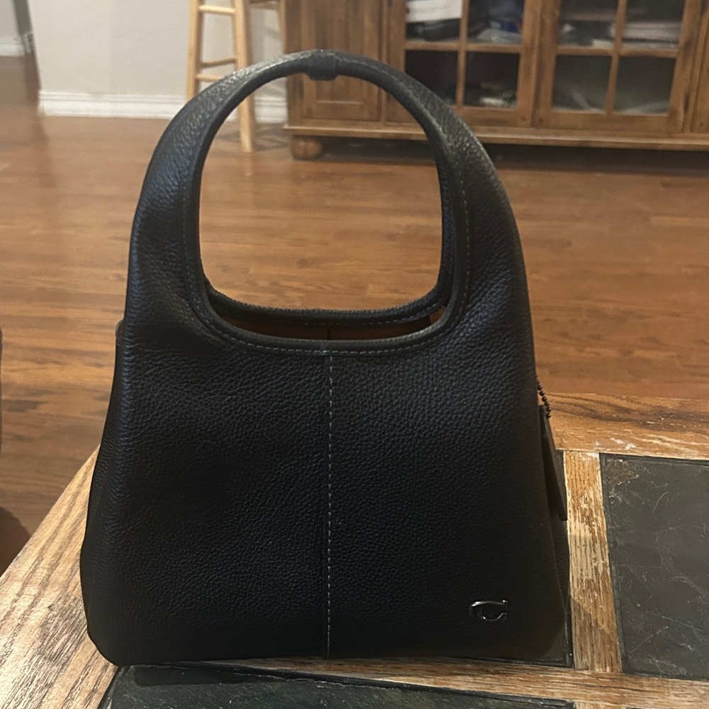 Coach Black Leather Shoulder Bag